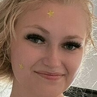 Sorority Mckenzie Meztelen