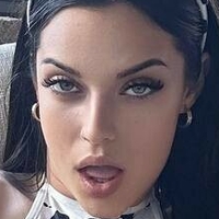 Staisy Fox Meztelen