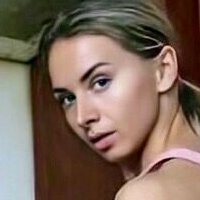Stefania Meztelen