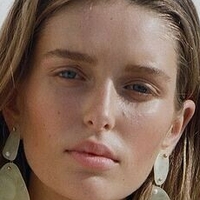 Stella Hanan Meztelen