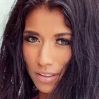Stephanie Ayala Meztelen