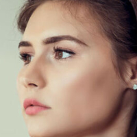 Stephanie Madrian Meztelen