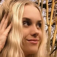Stephanie Starlight Meztelen