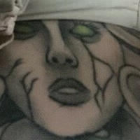 Strawberriluvin Meztelen