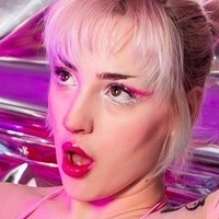 Strawbunnyx0x0 Meztelen