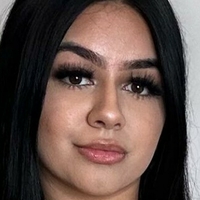 Suman Maria Meztelen