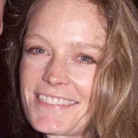 Suzy Amis Meztelen