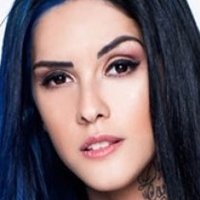 Tati Zaqui Meztelen