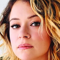Tatiana Maslany Meztelen