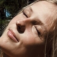 Teagan Meztelen