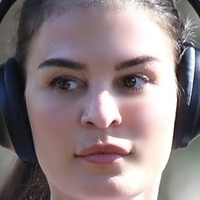 Teodora Djuric Meztelen