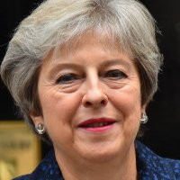 Teresa May Meztelen