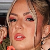 Thekla Kaischauri Meztelen