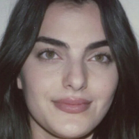 Toni Breidinger Meztelen