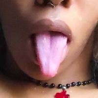 trezxslvtty Meztelen