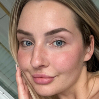 valee_secret Meztelen