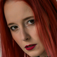 Valéria Kozma Meztelen