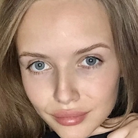 Valerie Flor Meztelen