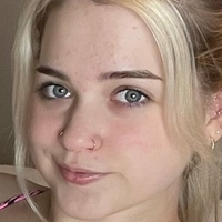 Valerie White Meztelen