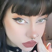 Vampyshae Meztelen
