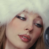 Vanya Jagnić Meztelen