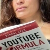 velvetarch777 Meztelen