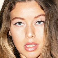 Veronica Desjardins Meztelen
