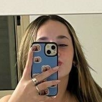 vickyyyyy3005 Meztelen