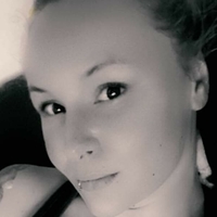 Victoria Reinhardt (Stange) Meztelen