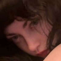 Violet Grohl Meztelen