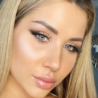 Vlada Miravi Meztelen