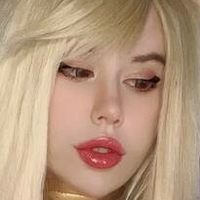 Voezacosplay Meztelen