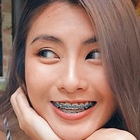 Xuen Yen Meztelen