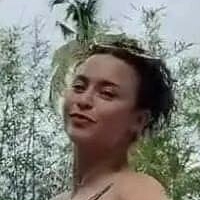 Yassi Pressman Meztelen