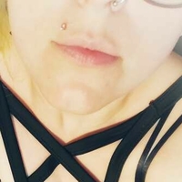 Your Favorite Dumb Btch Meztelen