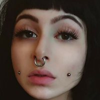 Zainab Meztelen