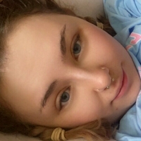 zaraliee Meztelen