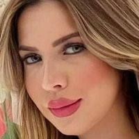 Zina Esghaier Meztelen