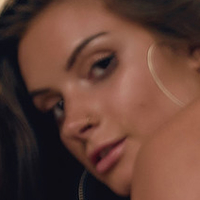 Zoe Wild Meztelen