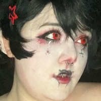 zomcel Meztelen